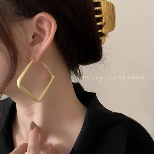 Oversized Square Hoop