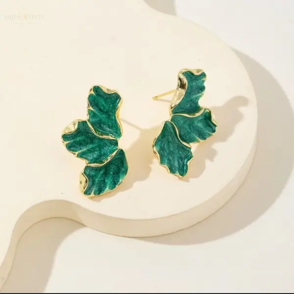 Enamel Leaf Stud- Green