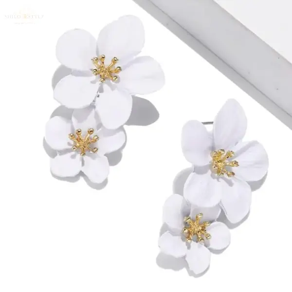 Fleur Blanche Elegance Earrings