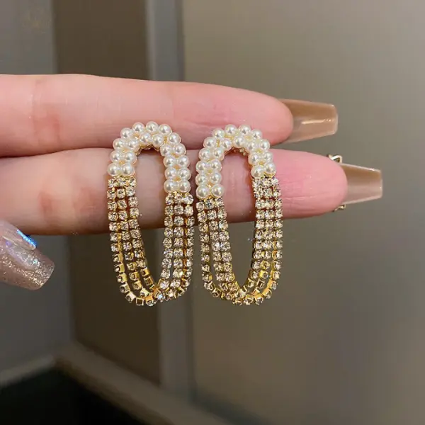 Pearl and stone oval Tassel earring