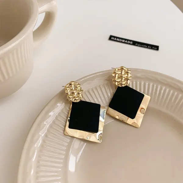 Vogue Statement Earrings